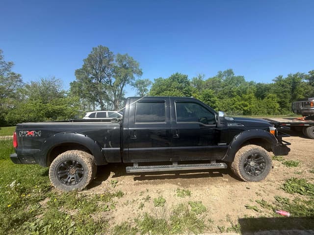 Image of Ford F-250 equipment image 2