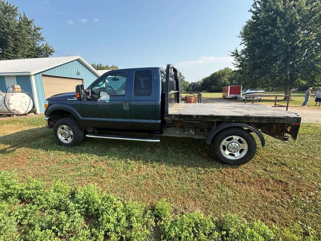 Image of Ford F-250 equipment image 3