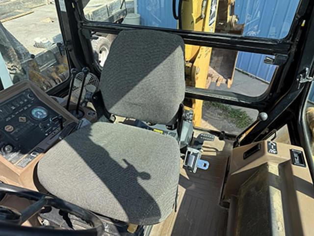 Image of John Deere 310D equipment image 4