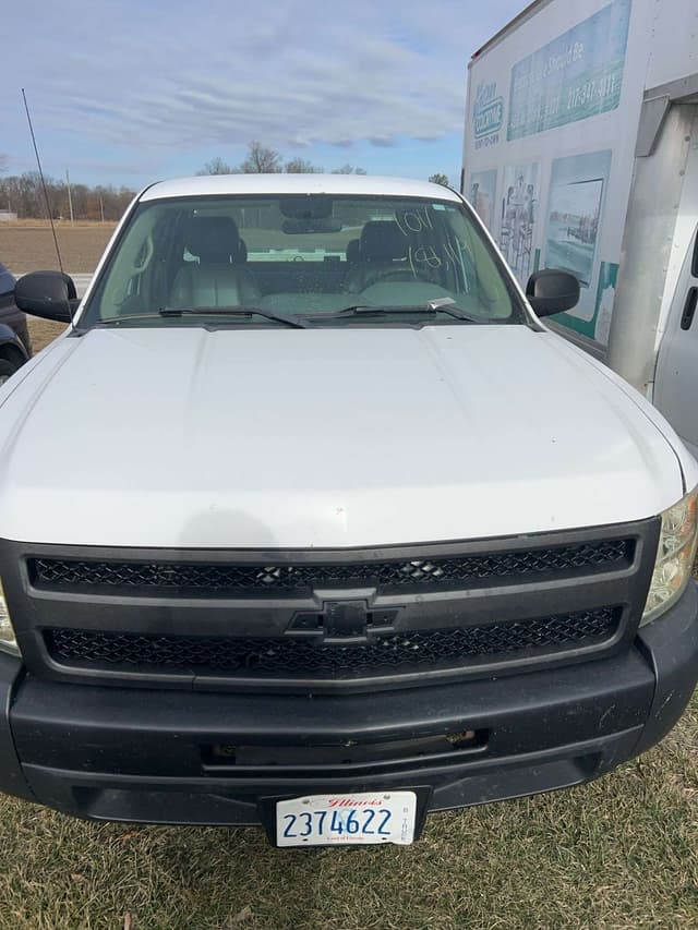 Image of Chevrolet 1500 equipment image 2