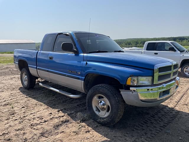 Image of Dodge Ram 1500 equipment image 2