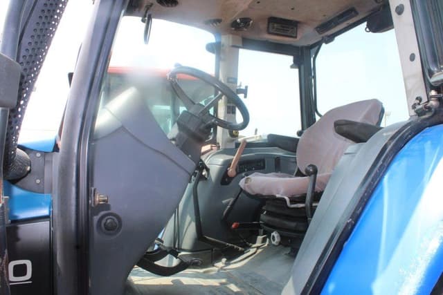 Image of New Holland TL90 equipment image 2