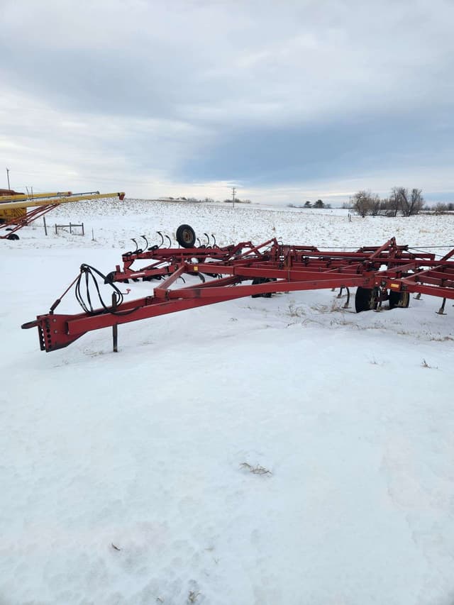 Image of International Harvester 4700 equipment image 1