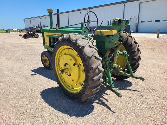 Image of John Deere 520 equipment image 3
