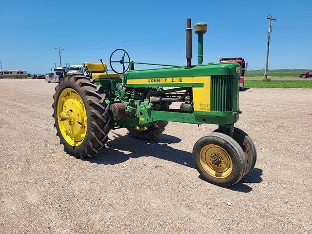 Image of John Deere 520 equipment image 1