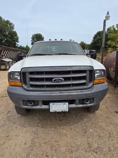 Image of Ford F-450 equipment image 2