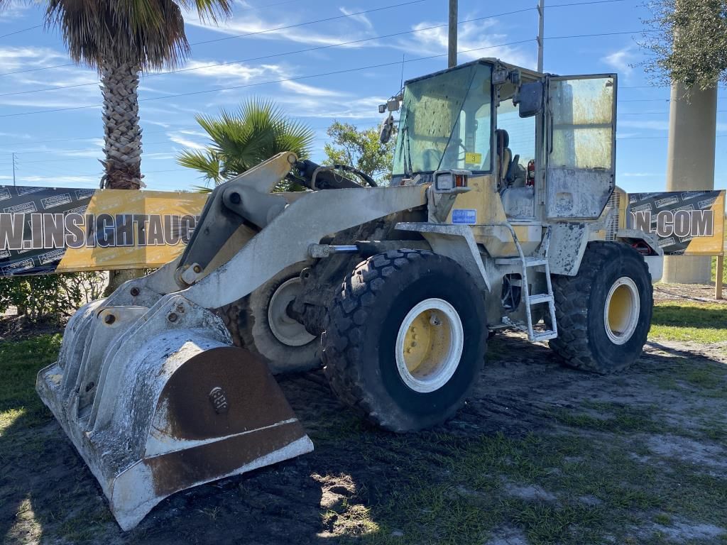 Main image Komatsu WA200