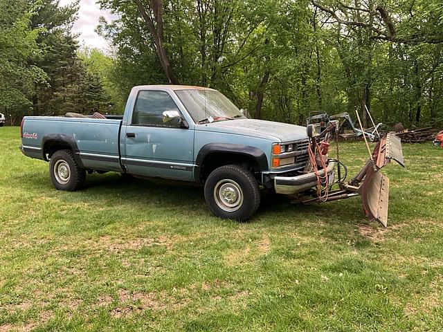 Image of Chevrolet 3500 equipment image 4