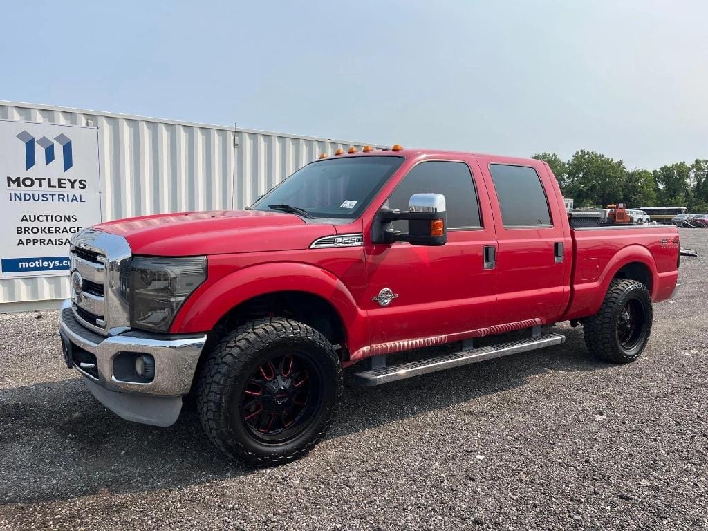 2011 Ford F-250 Equipment Image0