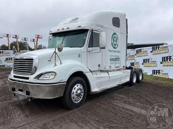Main image Freightliner Columbia