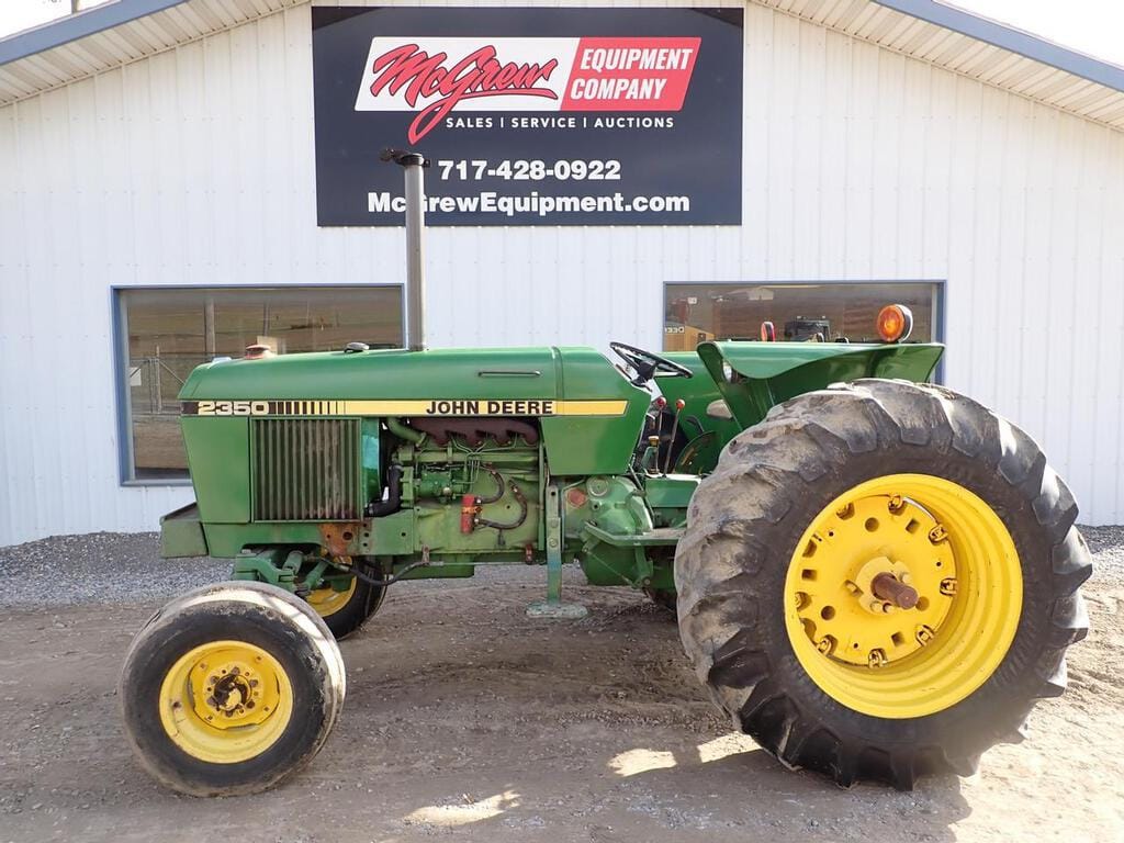 Main image John Deere 2350