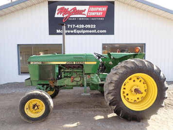 Main image John Deere 2350