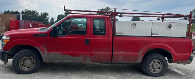 Image of Ford F-250 equipment image 2