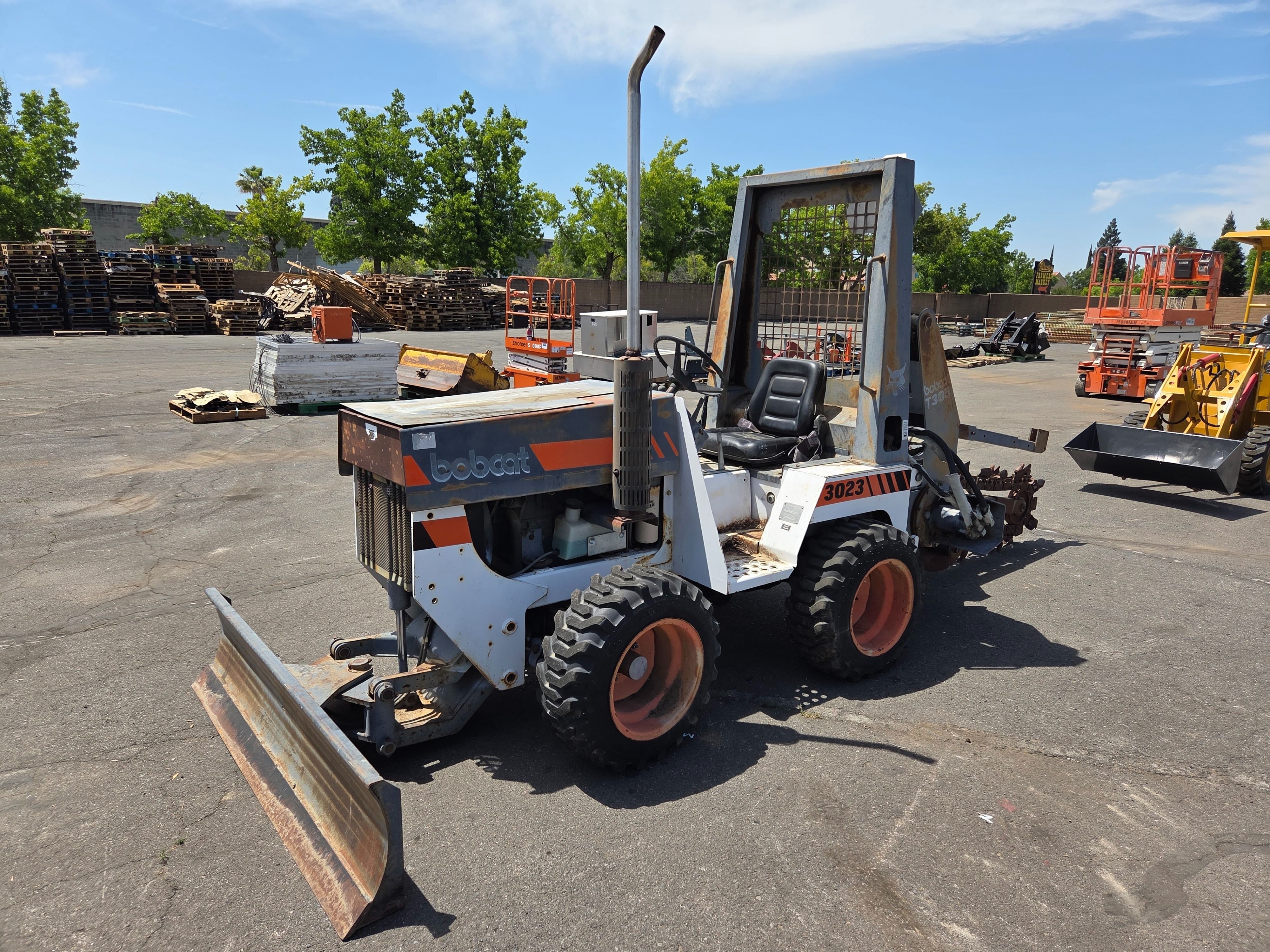 1999 Bobcat 3023 Equipment Image0
