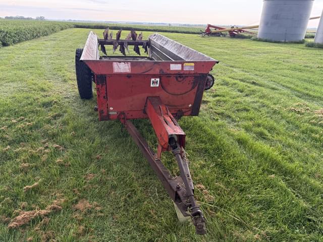 Image of International Harvester 530 equipment image 2