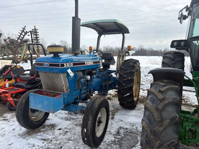 Image of Ford 5610 equipment image 2