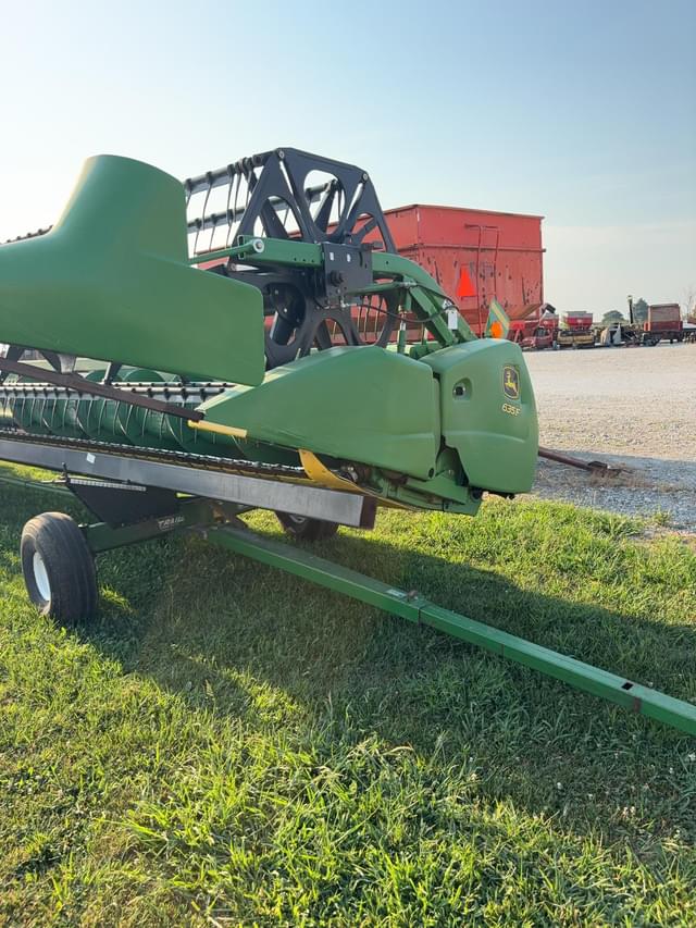 Image of John Deere 635F equipment image 1