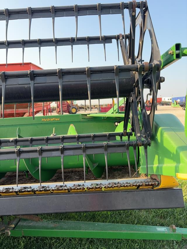 Image of John Deere 635F equipment image 3