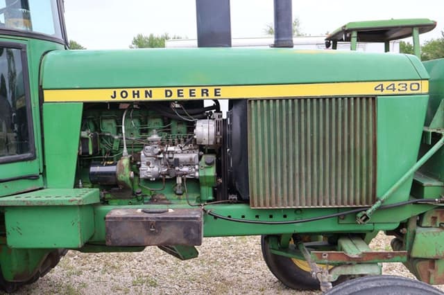 Image of John Deere 4430 equipment image 3