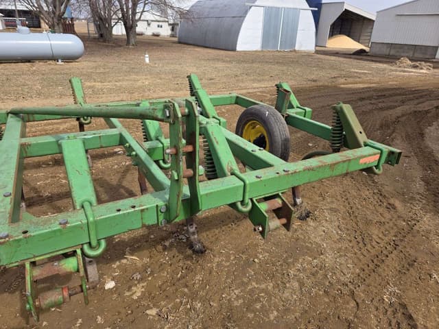 Image of John Deere 1600 equipment image 2