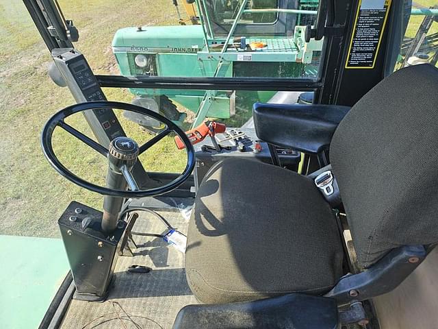 Image of John Deere 6500 equipment image 1