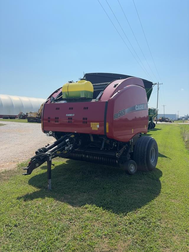 Image of Case IH RB565 equipment image 1