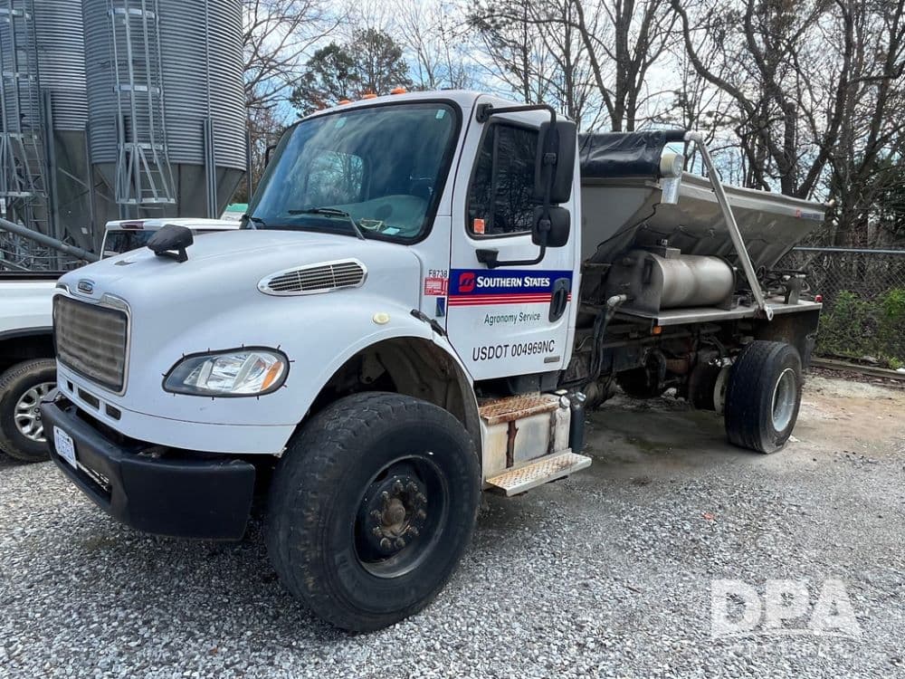 Image of Freightliner Business Class M2 Primary image