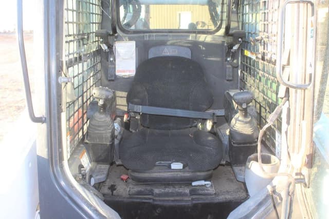 Image of Bobcat T770 equipment image 4