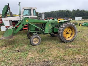 John Deere 3010 Image