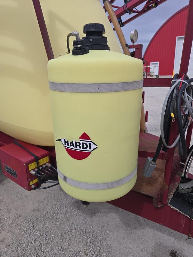 Image of Hardi Ranger 2200 equipment image 3