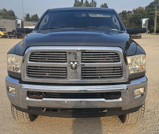 Image of Dodge Ram 2500 equipment image 2