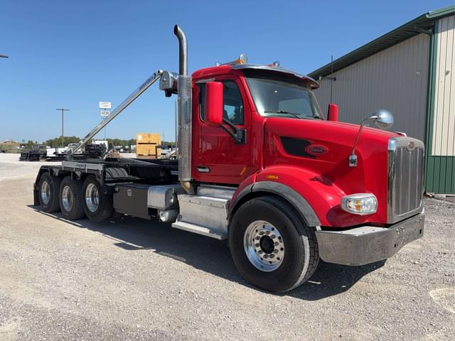 Image of Peterbilt 567 equipment image 3