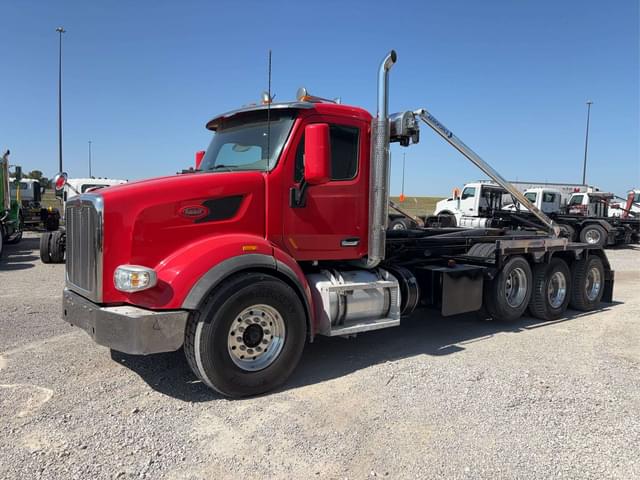 Image of Peterbilt 567 equipment image 2