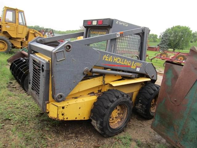 Image of New Holland LS180 equipment image 4
