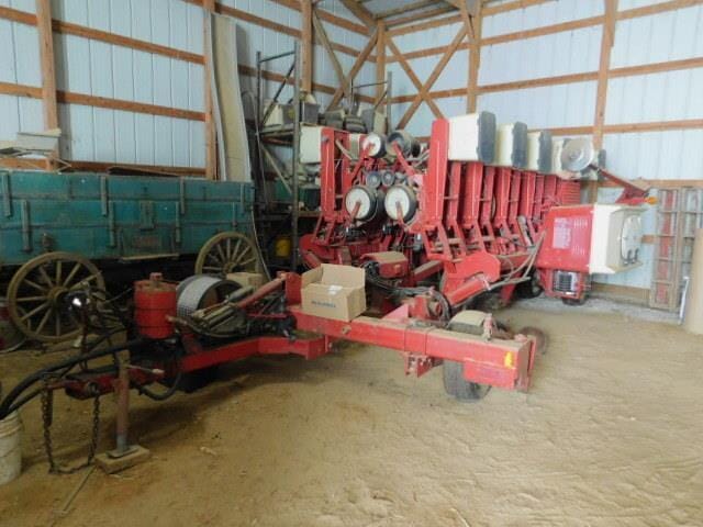 Main image International Harvester 800 Cyclo Air