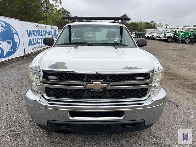 Image of Chevrolet 2500HD equipment image 2