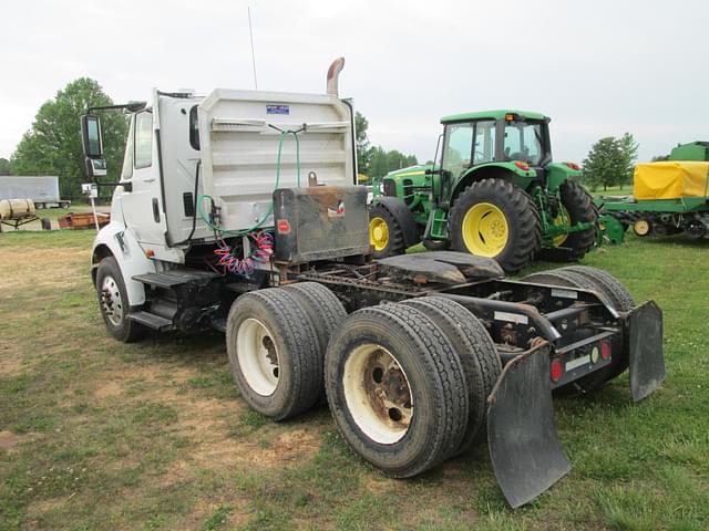 Image of International 8000 equipment image 3