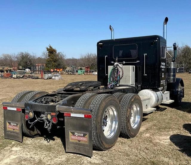 Image of Peterbilt 379 equipment image 3