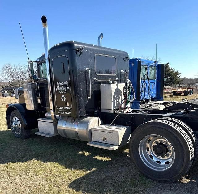 Image of Peterbilt 379 equipment image 2