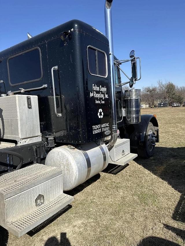 Image of Peterbilt 379 equipment image 4