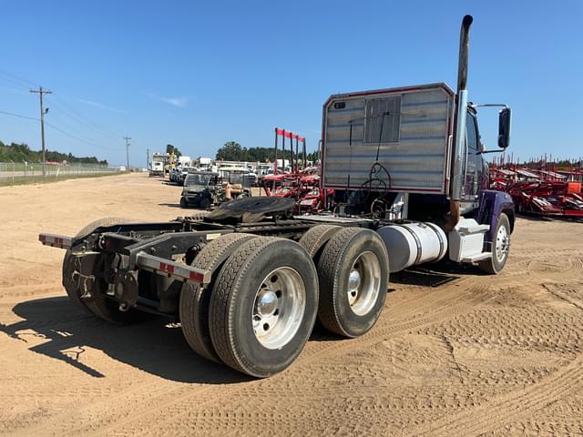 Image of Western Star 4700 equipment image 4