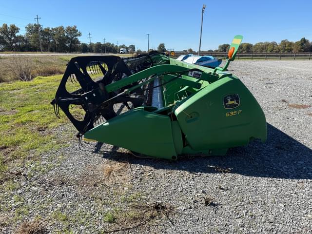 Image of John Deere 635F equipment image 2
