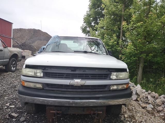 Image of Chevrolet Silverado equipment image 1