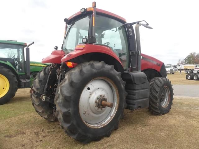 Image of Case IH Magnum 235 equipment image 2