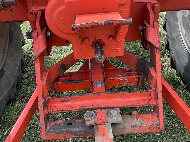Image of Allis Chalmers D19 equipment image 4