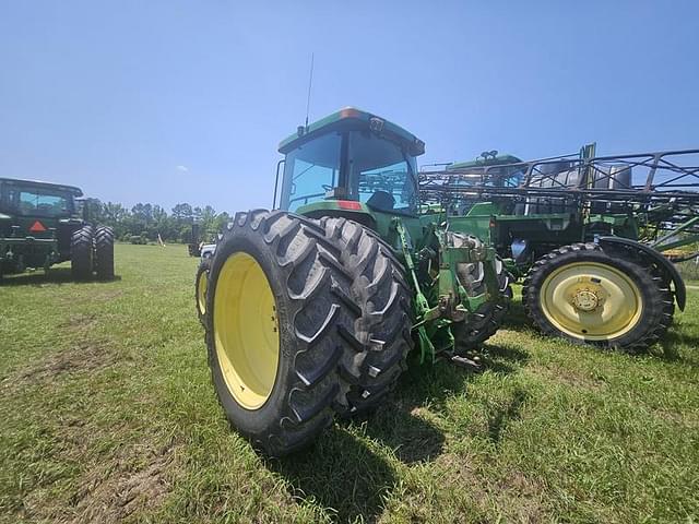 Image of John Deere 8300 equipment image 4