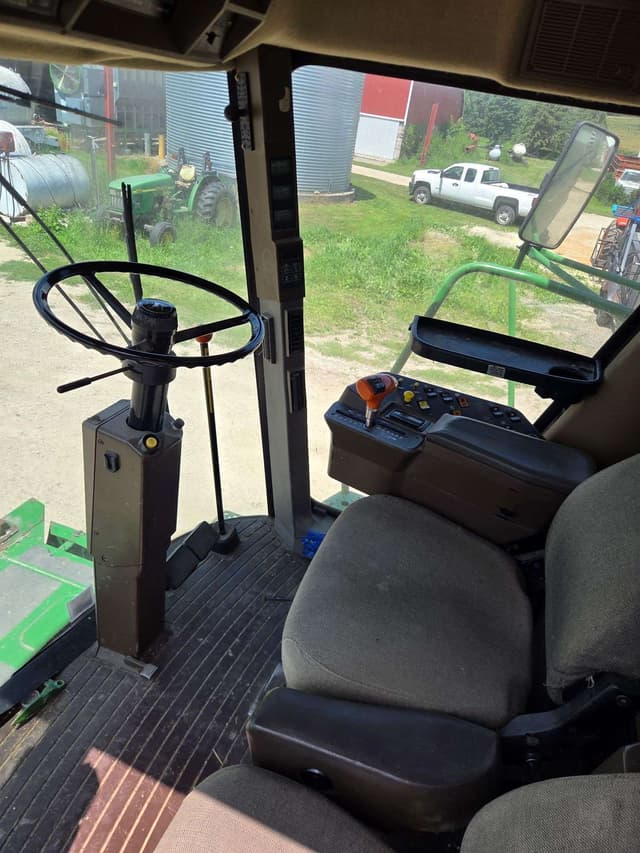 Image of John Deere 9500 equipment image 2