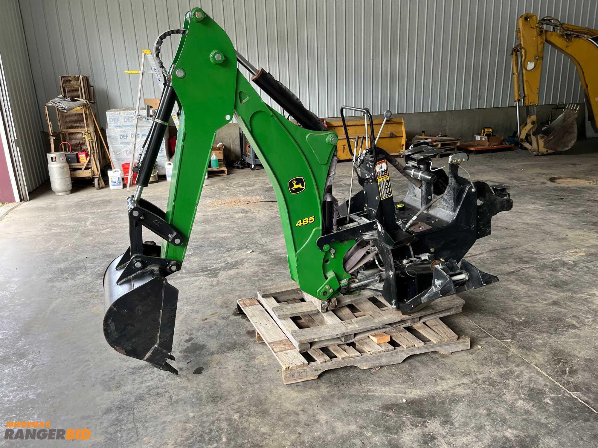 Main image John Deere 485