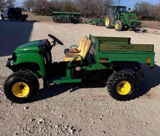 Image of John Deere Gator equipment image 4