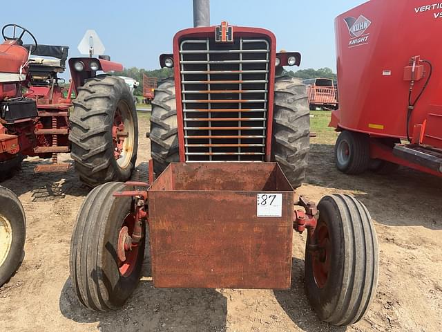 Image of International Harvester 856 equipment image 1